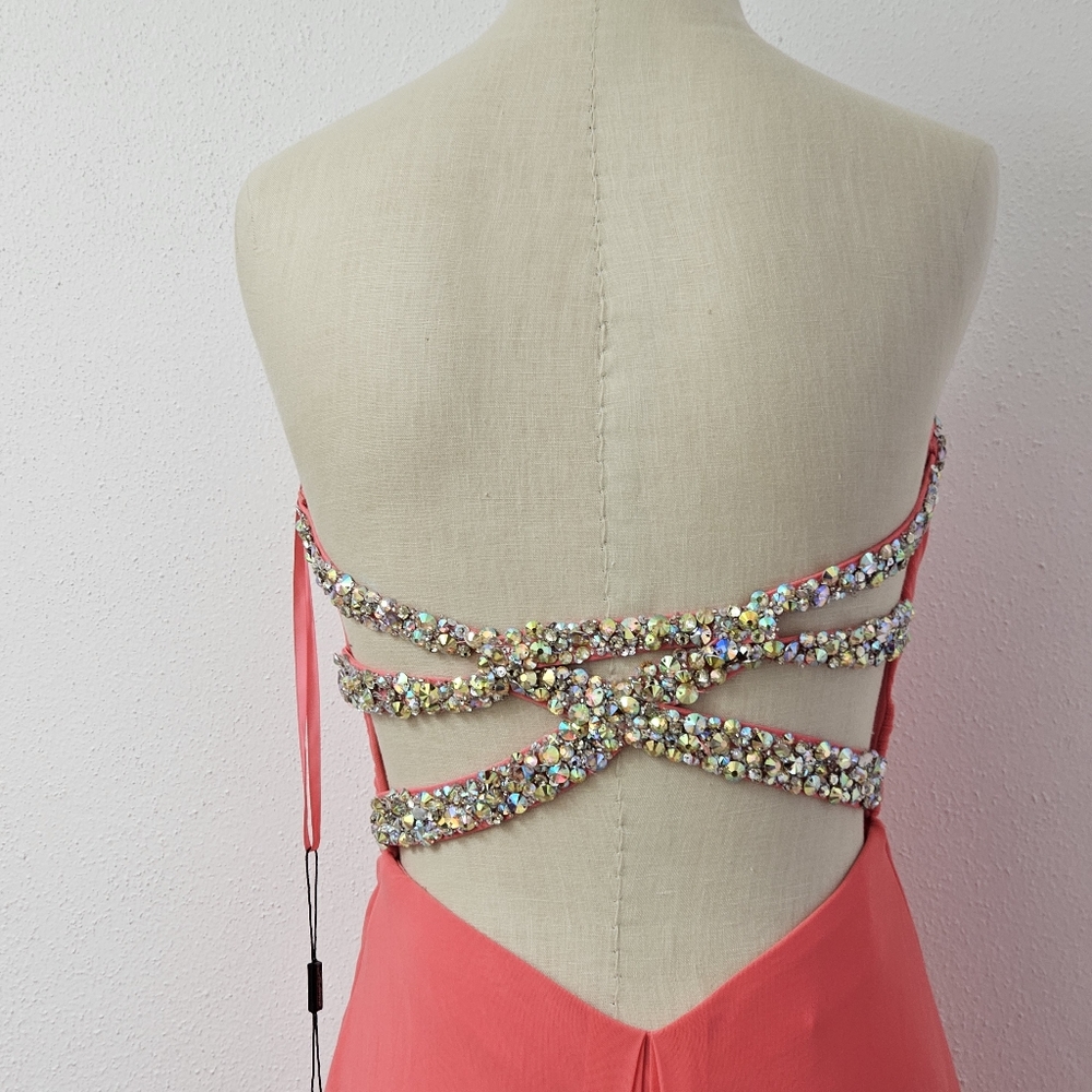 NWT La Femme Coral Embellished Strapless Prom/Pageant Gown Size 2 - Picture 3 of 16